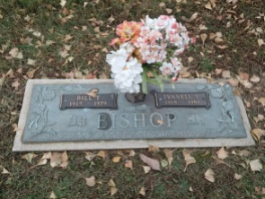 Grave of Bill T. and Ivanell S. Bishop. Photographed by the author 17 November 2014.